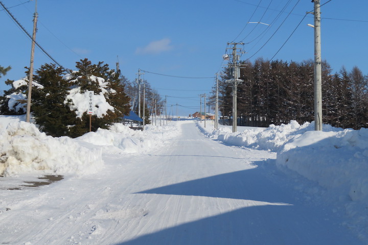 田舎の雪道