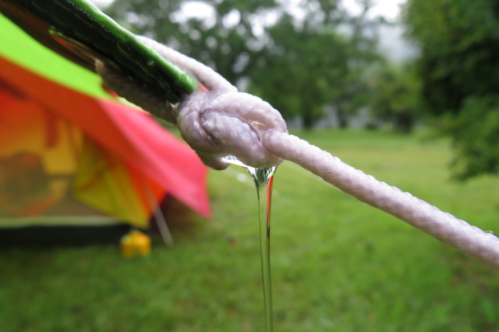 東古屋キャンプ場は雨