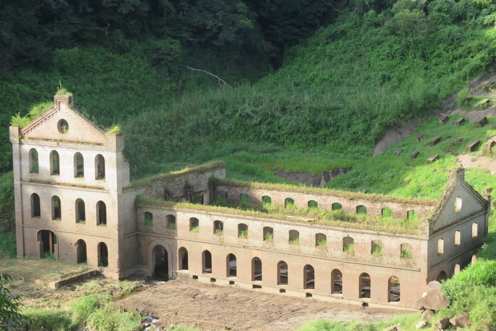 普段はダム湖に沈む曽木発電所遺構