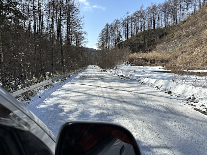 国道361号線の圧雪路